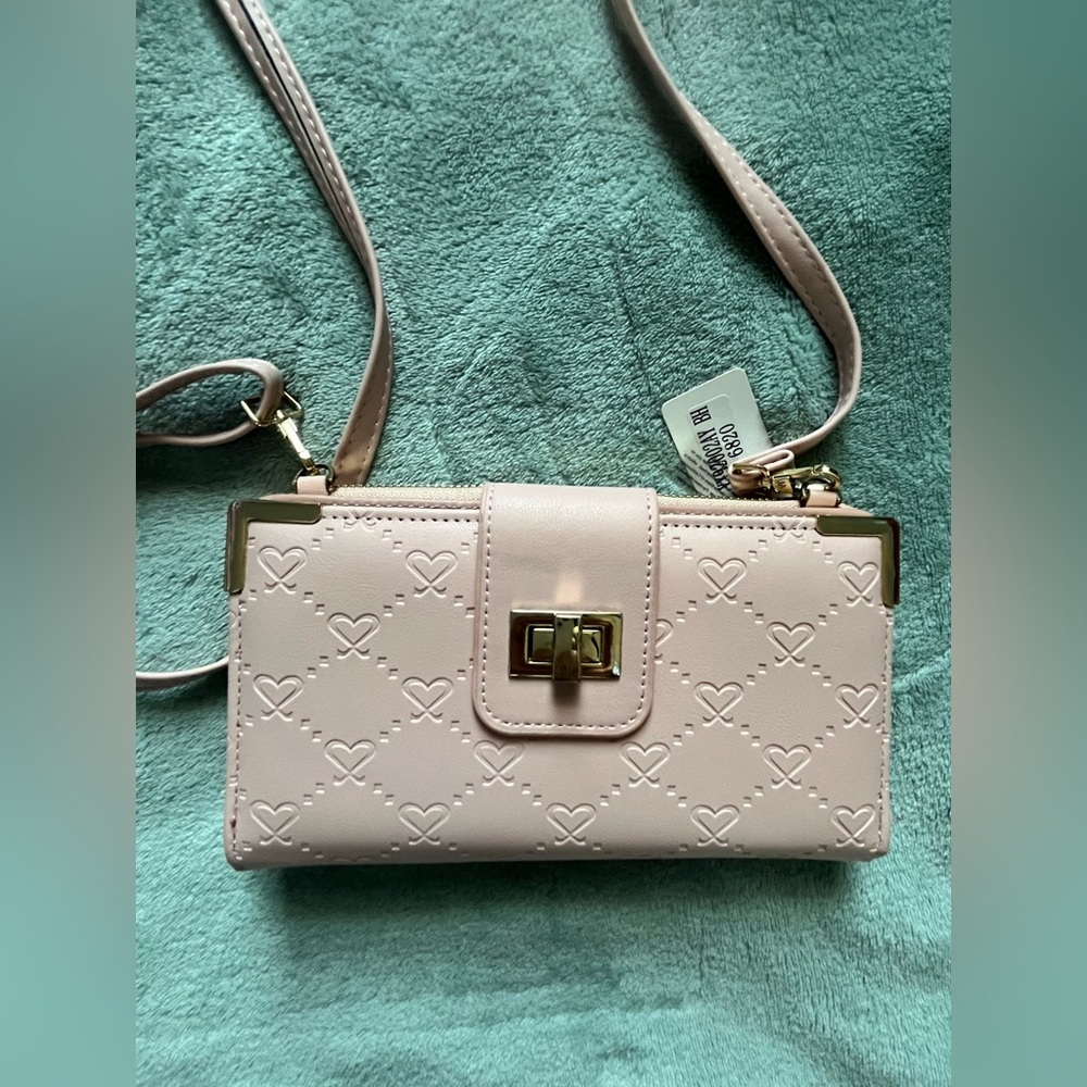 Elegant Pink Crossbody Bag - Picture 4 of 4